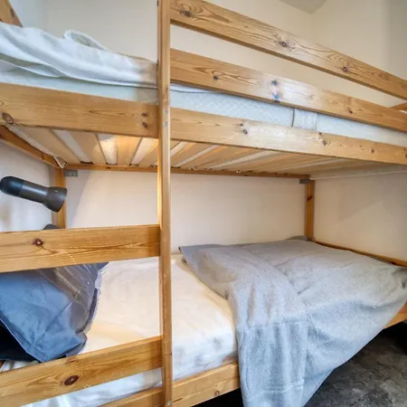 - Haus B, App 0b0408